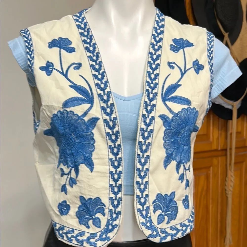 Commense Blue Floral Embroidered Vest